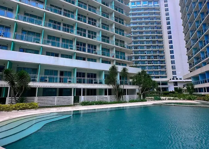 Azure Residences By Andre *