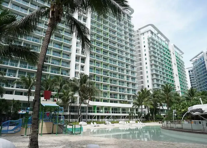 Azure Residences By Andre *